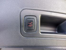 -2019 Tesla Model S - Image 27