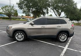 2019 JEEP CHEROKEE SUV 4-CYL, ZERO EVAP, 2.4 LITER LATITUDE SPORT UTILITY 4D