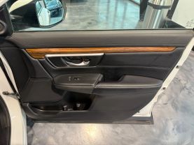 2018 HONDA CR-V SUV 4-CYL, TURBO, 1.5 LITER TOURING SPORT UTILITY 4D