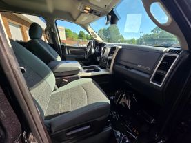 2016 Ram 1500 Crew Cabbig Horn Pickup 4d 5 1/2 Ft - Image 13