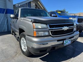 2006 CHEVROLET SILVERADO 1500 CREW CAB PICKUP V8, 5.3 LITER LT PICKUP 4D 5 3/4 FT