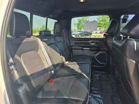 2021 RAM 1500 CREW CAB PICKUP V8, HEMI, 5.7 LITER LARAMIE PICKUP 4D 5 1/2 FT