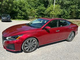 2024 NISSAN ALTIMA SEDAN 4-CYL, 2.5 LITER 2.5 SL SEDAN 4D at T&T Repairables - used car dealership in Spencer, Indiana.