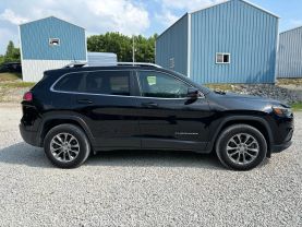 2020 JEEP CHEROKEE SUV 4-CYL, ZERO EVAP, 2.4 LITER LATITUDE PLUS SPORT UTILITY 4D at T&T Repairables - used car dealership in Spencer, Indiana.