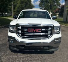 2018 GMC SIERRA 1500 CREW CAB PICKUP V8, ECOTEC3, 5.3 LITER SLT PICKUP 4D 5 3/4 FT