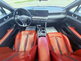 2022 KIA K5