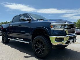 2019 Ram 1500 Crew Cab Laramie Pickup 4d 5 1/2 Ft - Image 9