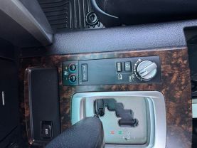 2015 Toyota Land Cruiser - Image 56