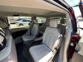 2017 CHRYSLER PACIFICA VAN V6, 3.6 LITER TOURING-L MINIVAN 4D