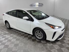 2019 TOYOTA PRIUS
