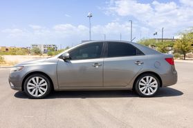 2013 KIA FORTE SEDAN 4-CYL, 2.4 LITER SX SEDAN 4D