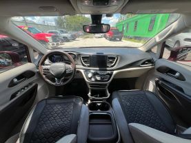 2017 CHRYSLER PACIFICA VAN V6, 3.6 LITER TOURING-L MINIVAN 4D