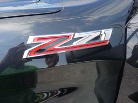 2021 CHEVROLET SILVERADO 1500 CREW CAB PICKUP V8, ECOTEC3, DFM, 6.2 LITER CUSTOM TRAIL BOSS PICKUP 4D 5 3/4 FT