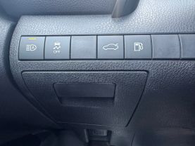 2018 TOYOTA CAMRY SEDAN 4-CYL, 2.5 LITER SE SEDAN 4D