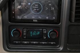 2005 CHEVROLET SUBURBAN 1500 SUV V8, FFV, 5.3 LITER SPORT UTILITY 4D