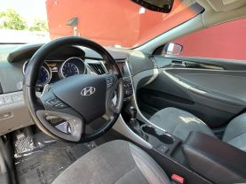 2014 Hyundai Sonata - Image 9