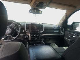 2019 RAM 1500 CREW CAB PICKUP V8, HEMI, 5.7 LITER BIG HORN PICKUP 4D 5 1/2 FT
