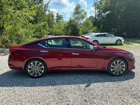 2024 NISSAN ALTIMA SEDAN 4-CYL, 2.5 LITER 2.5 SL SEDAN 4D at T&T Repairables - used car dealership in Spencer, Indiana.