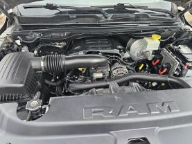 2019 RAM 1500 CREW CAB PICKUP V8, HEMI, 5.7 LITER LARAMIE PICKUP 4D 5 1/2 FT
