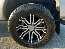 2009 TOYOTA TACOMA DOUBLE CAB PICKUP V6, 4.0 LITER PICKUP 4D 5 FT
