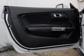 2019 Ford Mustang - Image 43