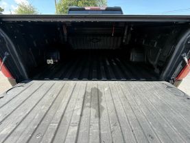2019 Chevrolet Silverado 1500 Crew Cab Lt Trail Boss Pickup 4d 5 3/4 Ft - Image 13