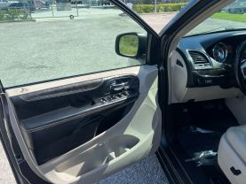 2015 CHRYSLER TOWN & COUNTRY VAN V6, 3.6 LITER TOURING MINIVAN 4D