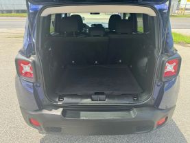 2018 Jeep Renegade - Image 9