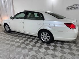 2006 TOYOTA AVALON