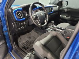 2017 Toyota Tacoma Double Cab - - Image 15