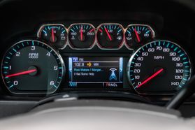 2018 Chevrolet Silverado 1500 Crew Cab - Image 25