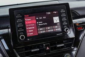 2021 Toyota Camry - Image 30