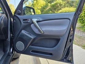 2005 TOYOTA RAV4 SPORT UTILITY 4D