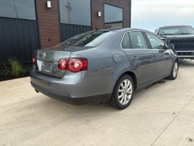 2010 VOLKSWAGEN JETTA SEDAN 5-CYL, 2.5 LITER SEL SEDAN 4D