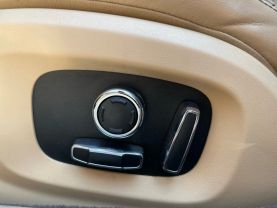 2016 Jaguar Xj - Image 27