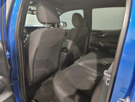 2017 Toyota Tacoma Double Cab - - Image 18