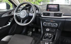 2017 MAZDA MAZDA3