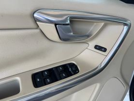2013 VOLVO XC60 SUV 6-CYL, PZEV, 3.2 LITER 3.2 PREMIER SPORT UTILITY 4D