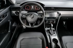 2021 VOLKSWAGEN PASSAT SEDAN 4-CYL, TURBO, 2.0 LITER SE SEDAN 4D