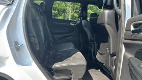 2017 Jeep Grand Cherokee - Image 24