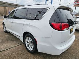 2018 CHRYSLER PACIFICA VAN V6, 3.6 LITER TOURING L MINIVAN 4D