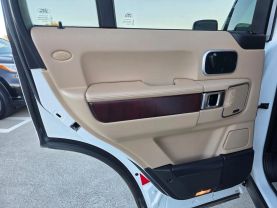 2011 Land Rover Range Rover - Image 4