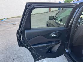2016 JEEP CHEROKEE SUV V6, 3.2 LITER LATITUDE SPORT UTILITY 4D