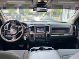 2016 RAM 2500 CREW CAB PICKUP V8, HEMI, 5.7 LITER TRADESMAN PICKUP 4D 8 FT