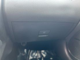 2013 Nissan 370z - Image 11