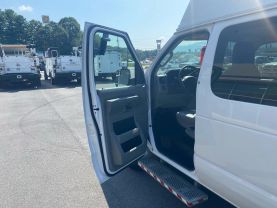 2013 FORD E350 SUPER DUTY 3 PASSENGER VAN WITH 800 LBS WHEELCHAIR LIFT PASSENGER VANS V8, 5.4 LITER EXTENDED VAN 3D - Eddies Auto Sales