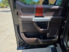2019 FORD F350 SUPER DUTY CREW CAB PICKUP V8, TURBO DIESEL, 6.7 LITER KING RANCH PICKUP 4D 8 FT
