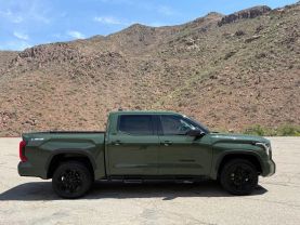 2023 TOYOTA TUNDRA CREWMAX PICKUP V6, I-FORCE, TWIN TURBO, 3.4 LITER SR5 PICKUP 4D 5 1/2 FT
