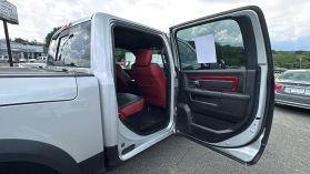 2015 RAM 1500 CREW CAB