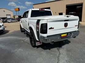 2017 RAM 1500 CREW CAB PICKUP WHITE AUTOMATIC - Budget Used Car Sales